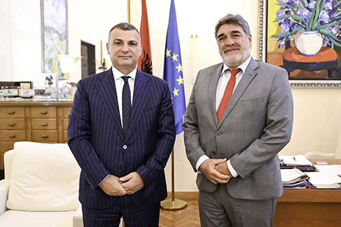 Sejko me Ambasadorin e ri të Spanjës në Shqipëri:Ekonomia shqiptare në trend pozitiv