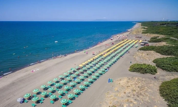 Shembet gropa e rërës që hapi për të luajtur, ndërron jetë 17-vjeçari në Itali