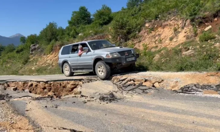 Shembet rruga nga çarja e tubacionit, pesë fshatra të Martaneshit rrezikojnë të izolohen
