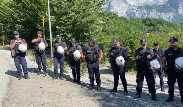 Shembjet në Theth vazhdojnë/ Policia dhe fadromat në terren edhe sot