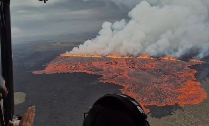Shpërthen sërish një vullkan në Islandë, rrëke llave në gadishullin Reykjanes