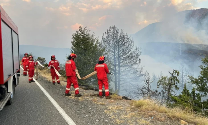 Shqipëria nën pushtetin e flakëve/ Zjarre nga veriu në jug, 45 vatra në 24 orët e fundit, evakuohen 6 banesa