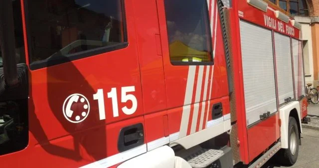 Situata aktuale në vend nga zjarret, AKMC sjell njoftimin zyrtar: 10 vatra zjarri dhe janë aktive 4 vatra zjarri
