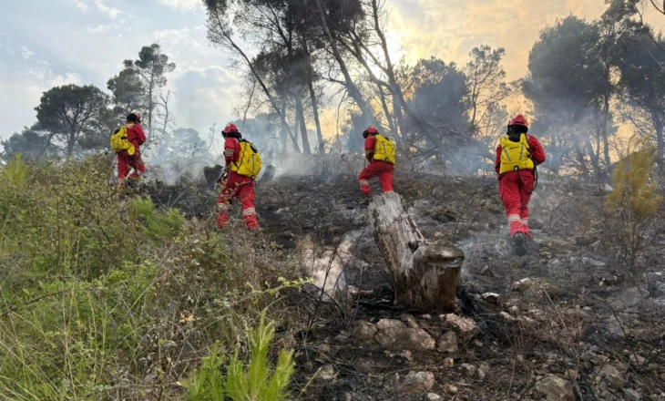 Situata e zjarreve, Ministria e Mbrojtjes: Gjatë 24 orëve 19 vatra zjarri! Vijon puna për shuarjen e plotë të flakëve në landfillin e Elbasanit