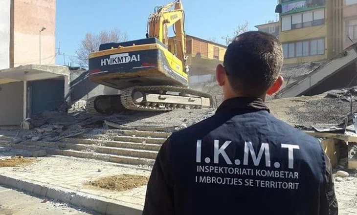 Sot afati i fundit për lirimin e hapësirave në akset kombëtare/ Nga nesër ndërhyn IKMT, gjoba e kallëzime penale