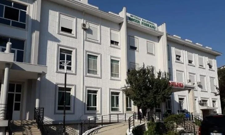 Spitali i Gjirokastrës pa antidot kundër pickimit të gjarprit, 26-vjeçarja rrezikon prerjen e këmbës