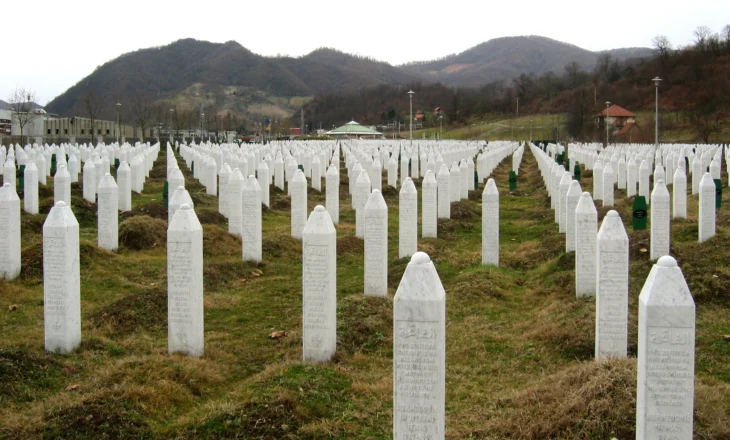 “Srebrenica nuk duhet të ndodhë kurrë më”, Parlamenti Evropian bën thirrje për ndërhyrje në Gaza