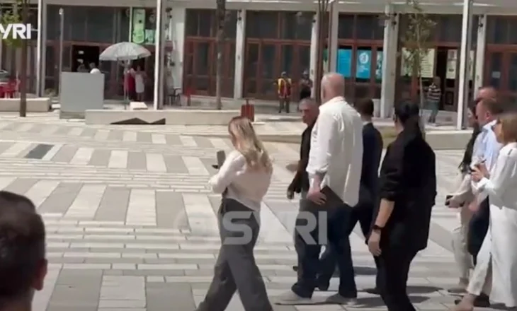 SYRI TV/ Rama kërcënon bizneset: Hiqni tendat nga hapësirat publike, do përballeni me ndjekje penale
