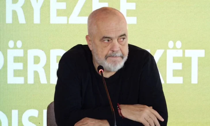 Takimi në Cërrik, Rama kritika kryebashkiakëve: Jeni shkëputur nga fshati, bëni kthesë! 