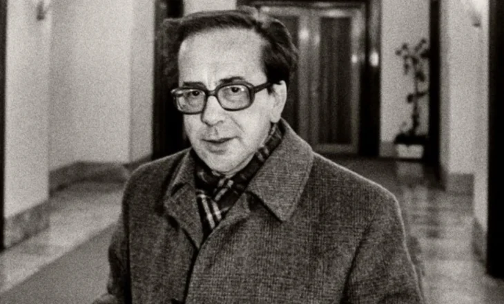 Të huaj jemi