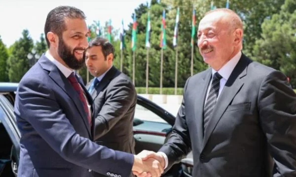 Teherani mendon se Siria dhe Azerbajxhani po bëjnë “komplot” kundër Iranit