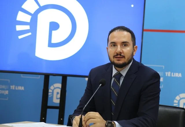 “Tek dera e burgut më pritën…”/ Ervin Salianji nuk harron falenderimet: Me drejtues të partive do të…