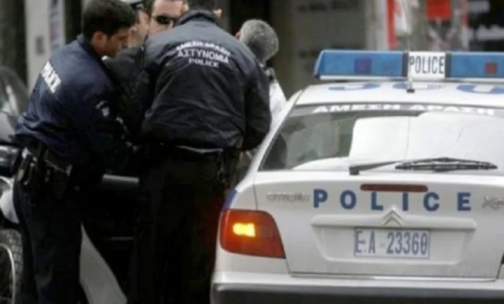Tentoi të kalonte në Greqi, policia greke arreston në Qafë-Botë shqiptarin e kërkuar për vrasje
