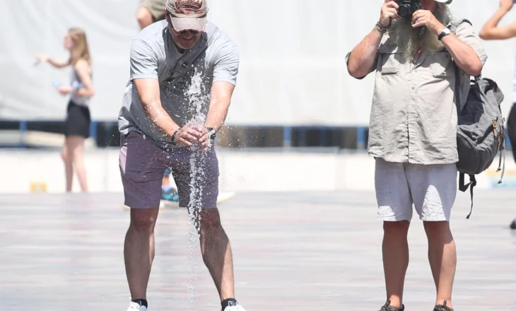 Termometri shënon 43 gradë celcius, si po i përballojnë qytetarët temperaturat ekstreme (FOTO)