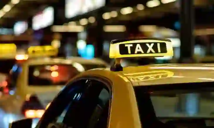 Tirana në listën e qyteteve me densitet të lartë taksish, ia kalon Berlinit, Londrës dhe Romës