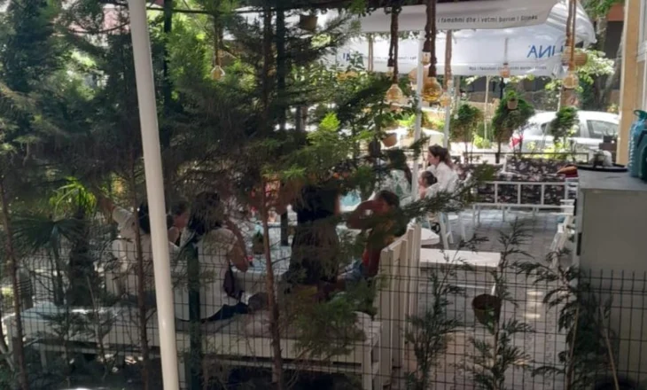 ‘Tokë e xanun’ përballë Hotel ETER në Golem/ Banori denoncon: S’dal dot në ballkon, lokali më ka ardhur te dritarja