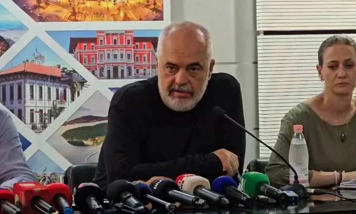 “Trotuaret do jenë për qytetarët”/ Rama në Vlorë: Nuk kemi tendencë t’i zëmë frymën bizneseve