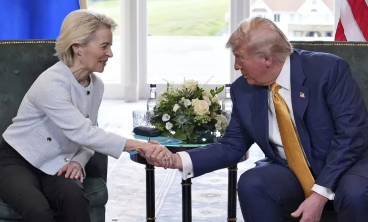 Trump dhe Von der Leyen tronditin tregun/ Takimi njëorësh arrin marrëveshje historike me tarifë 15%