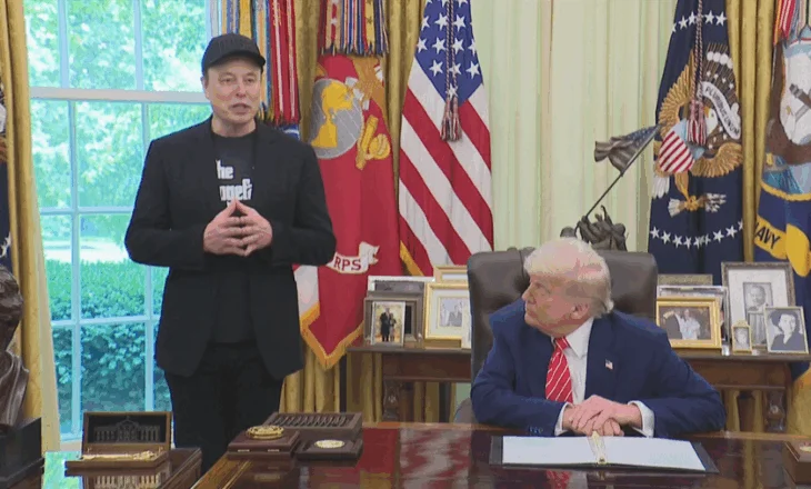Trump ironizon partinë e re të Musk: Ka 5 javë që ka dalë nga kontrolli
