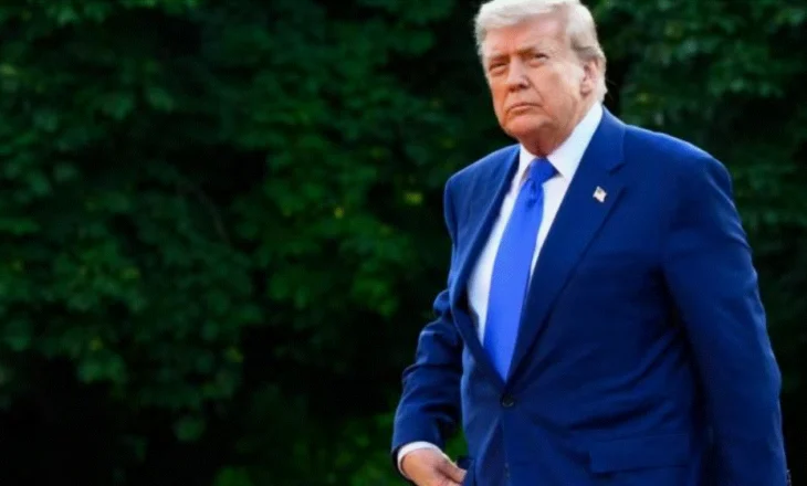Trump nënshkruan letrat për mallrat e eksportit: 12 shtete në objektiv dhe rreziku i tarifave deri në 70 për qind