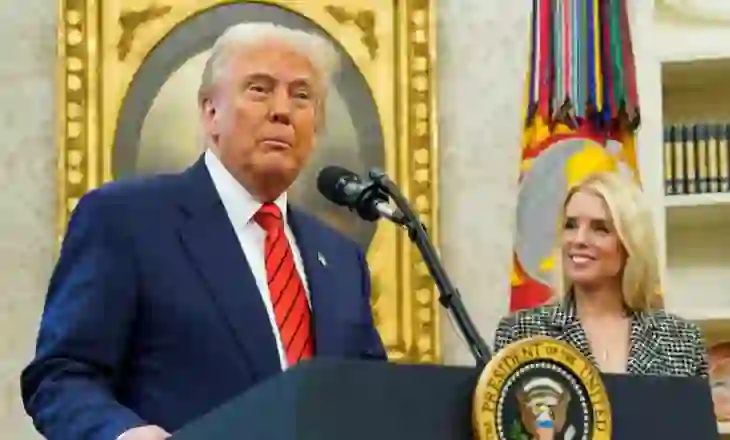 Trump: Publikoni dosjen “Epstein”! Presidenti thotë se aludimet e rivalëve politikë duhet të marrin fund tani