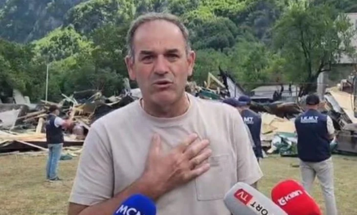 Turisti: Po flija kur erdhën duke bërtitur dilni jashtë, sendet e mia janë ende nën rrënoja