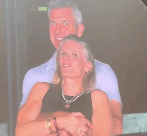 U gudulis me vartësen e tij, i kushton 30 milionë paund divorci me gruan!