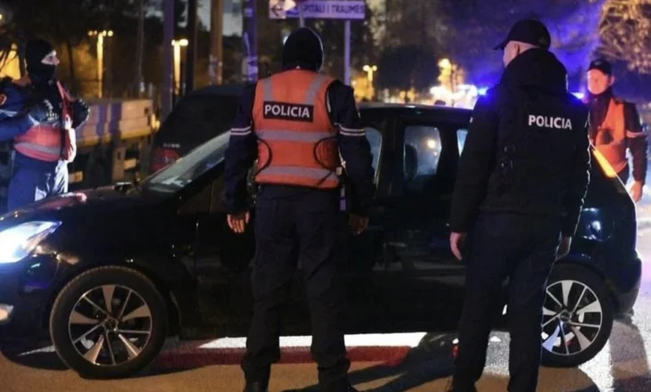 U kapën me 21 kg eksploziv në Vajkan të Fierit, dhe do të kryente atentat së bashku krahun e djathtë të Admir Tafilit, kush është Ervis Cukali që u arrestua në Sarandë