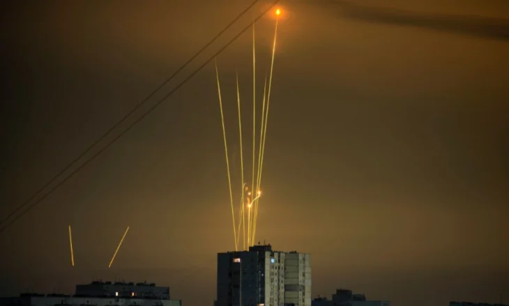 Ukraina godet Rusinë, ministria ruse e Mbrojtjes: Rrëzuam 42 dronë