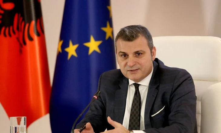 Ulet norma bazë e interesit nga 2.75% në 2.5%
