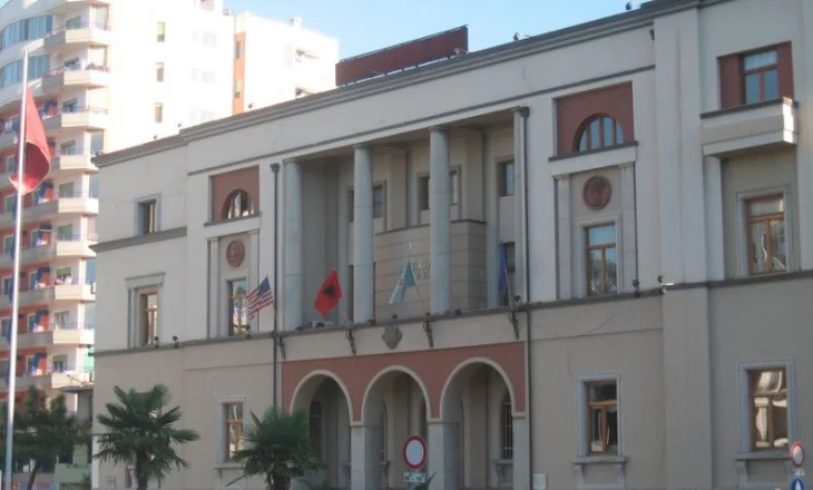 ‘Ultimatumi’ Rama zbarkon në Durrës/ Drejtorët që varen nga bashkia dorëzojnë dorëheqjet