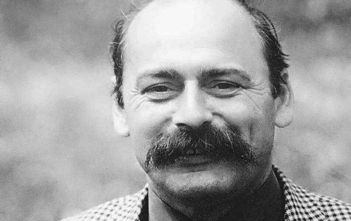“Unë jam më i fortë se vdekja”, çastet e fundit të Teodor Kekos/ Shkrimtari me humorin e hollë e politikani me shpirtin e rebeluar
