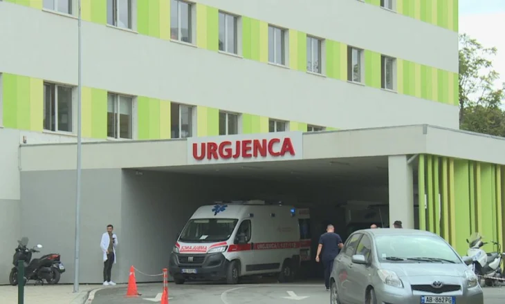 Vapa rëndon të sëmurët, mjeku: Pacientët neglizhojnë rehidrimin. Kujdes mjekimin në pushime
