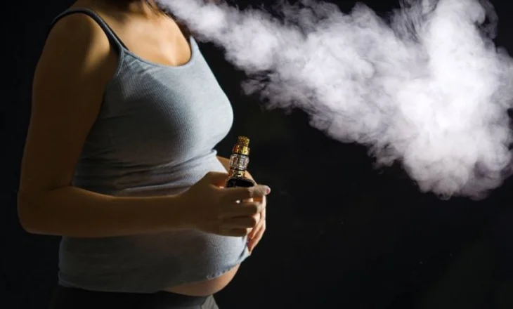 Vape-t në shtatzëni? Ja pse mjekët thonë ‘JO’