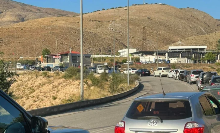 Vazhdon kriza në Qafë Botë, Vasil Llajo: Jam në komunikim të përditshëm, dogana greke do shtojë staf