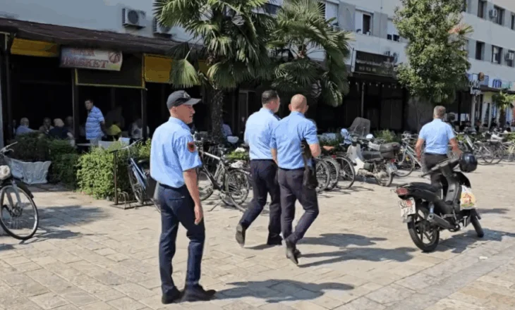 VIDEO / “5 ditë kohë ose i shembim”, aksion për lirimin e hapësirave publike në Shkodër