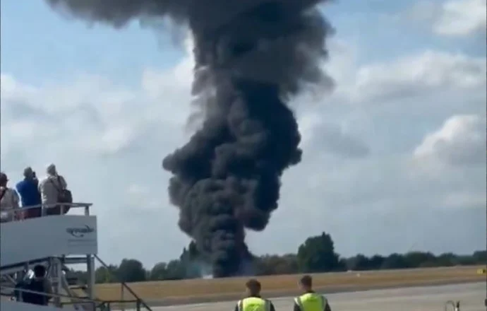 VIDEO/ Alarm në aeroportin e Southend në Angli, avioni rrëzohet pak minuta pas ngritjes nga pista
