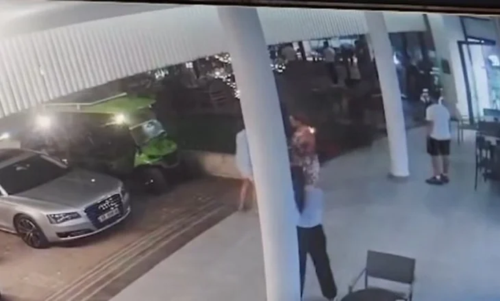 VIDEO / Dhuna ndaj kamarierit në Vlorë, dalin pamjet e plota: Si vijoi më pas sherri…