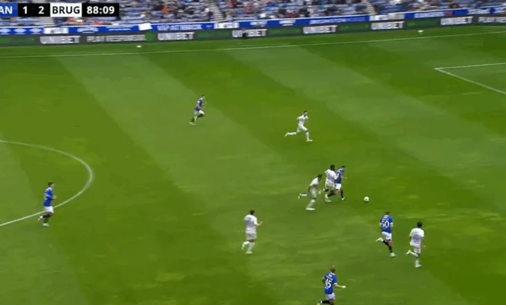 VIDEO/ Merr zvarrë lojtarët që i dalin përpara, super Nedim Bajrami që sjell golin kundër Club Brugge