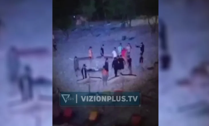 VIDEO/ Sherr mes të rinjve në zonën turistike të Lumit të Shalës, plagosen rëndë dy persona