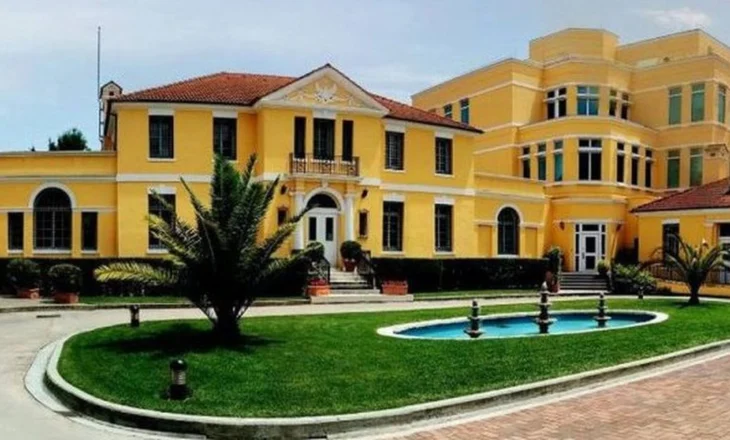 Vizat për SHBA/ Ambasada Amerikane sqaron qytetarët: Ja kush e përcakton kohëzgjatjen e qëndrimit