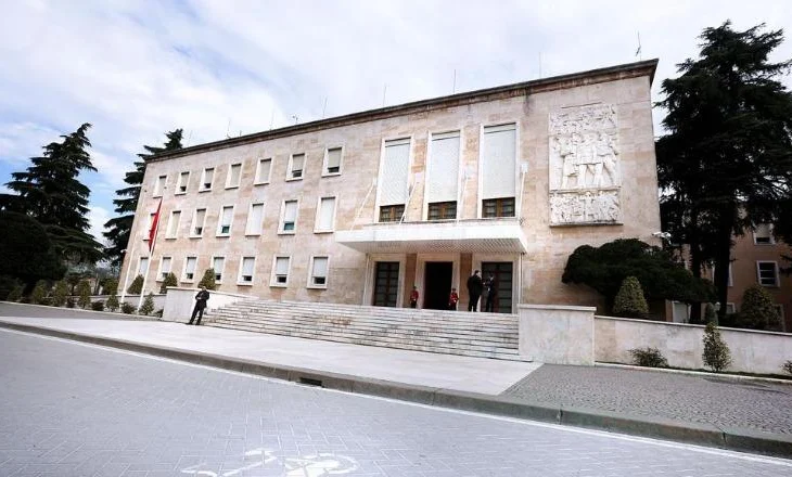 VKM/ Këshilli i Ministrave miraton tavanet përfundimtare të shpenzimeve buxhetore 2026-2028