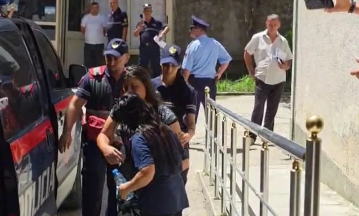 Vrasja makabre e Anesti Ramës në Fier, mbërrijnë në gjykatë vajza dhe gruaja e viktimës dhe bashkëpunëtori i tyre