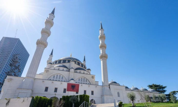 Xhamitë në Ballkan si instrumente të politikës turke