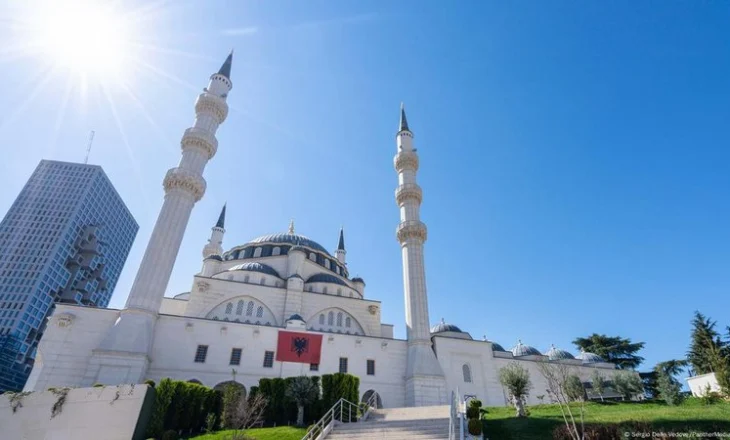 Xhamitë në Shqipëri dhe Ballkan, si instrumente të politikës turke