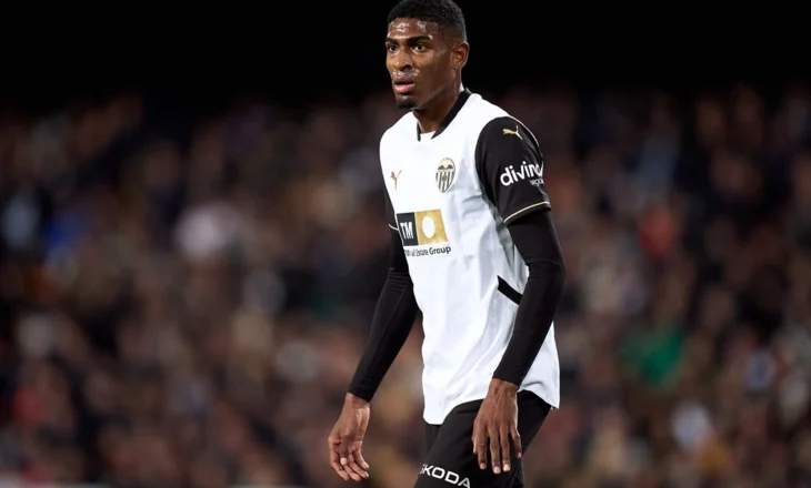 Ylli spanjoll konfirmon largimin nga Valencia, tek Arsenal e presin për turneun aziatik