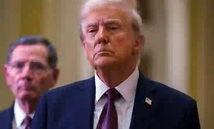 Zbulohen problemet me këmbët e Trump, çfarë është pamjaftueshmëria venoze?
