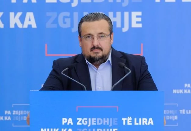 “Zgjidhja është qeveria teknike”/ Reagon ashpër Nënkryetari i Këshillit bashkiak: Çmimet kanë dalë jashtë kontrollit