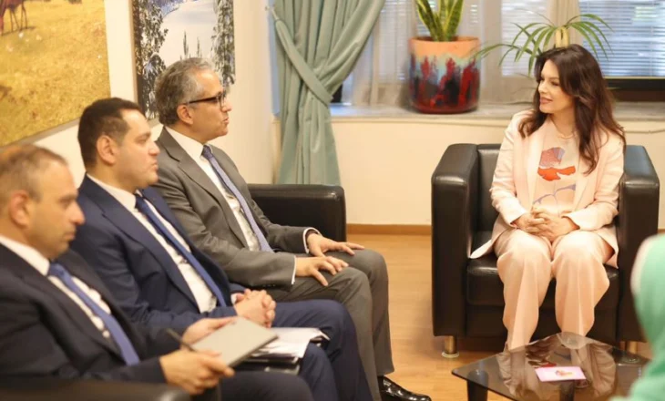 Zhvillimet në turizëm në fokus të takimit mes drejtoreshës Çela dhe Khaled ElEnany kandidat për drejtor i UNESCO-s