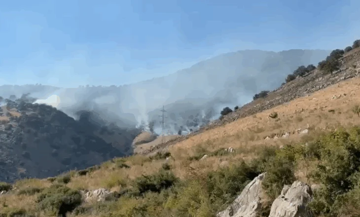 Zjarret në Dukat të Vlorës, ‘lind’ një tjetër vatër, flakët rrezikojnë hapësira të mëdha